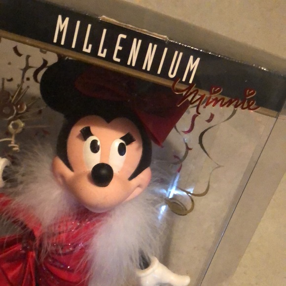 Bob Mackie Limited Edition Millennium Minnie - Picture 3 of 5